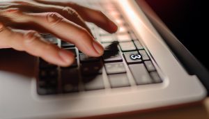 Jak napsat paragraf § na klávesnici: Rychlé řešení